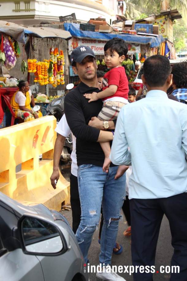 tusshar kapoor son laksshya