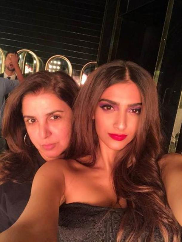 sonam kapoor farah khan veere di wedding