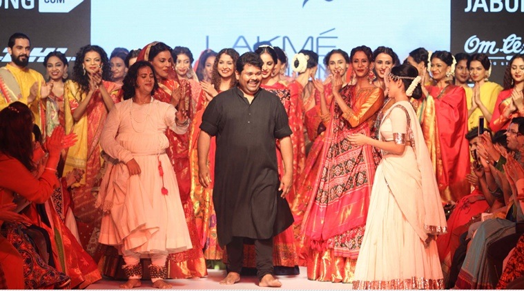 Revealing the elements of his new chiffon in handlooms creations, Shah said it is a beginning of 'Handloom Chiffon', breaking away from its symbolic past.