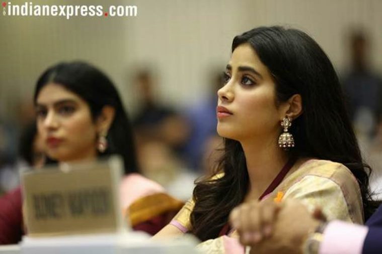 Janhvi Kapoor, Khushi Kapoor, Sridevi, Boney Kapoor, MOM, National Awards 2018, Janhvi Kapoor sari, Khushi Kapoor sari, Janhvi Kapoor fashion, Khushi Kapoor fahion, Janhvi Kapoor latest news, Khushi Kapoor latest news, Janhvi Kapoor latest photos, Khushi Kapoor latest photos, celeb fashion, bollywood fashion, indian express, indian express news
