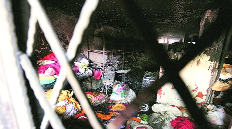 Delhi: Two workers charred in godown fire at Kotla Mubarakpur