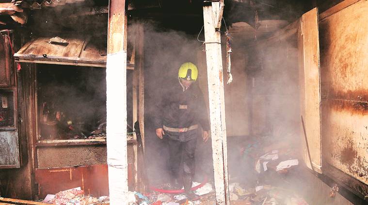 Malad Market fire