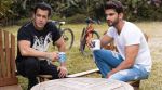 Salman Khan introduces Zaheer Iqbal, Bollywood welcomes him