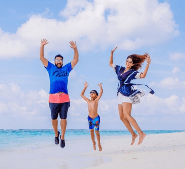 shilpa shetty family holiday