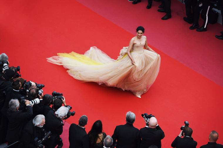 sonam kapoor in cannes