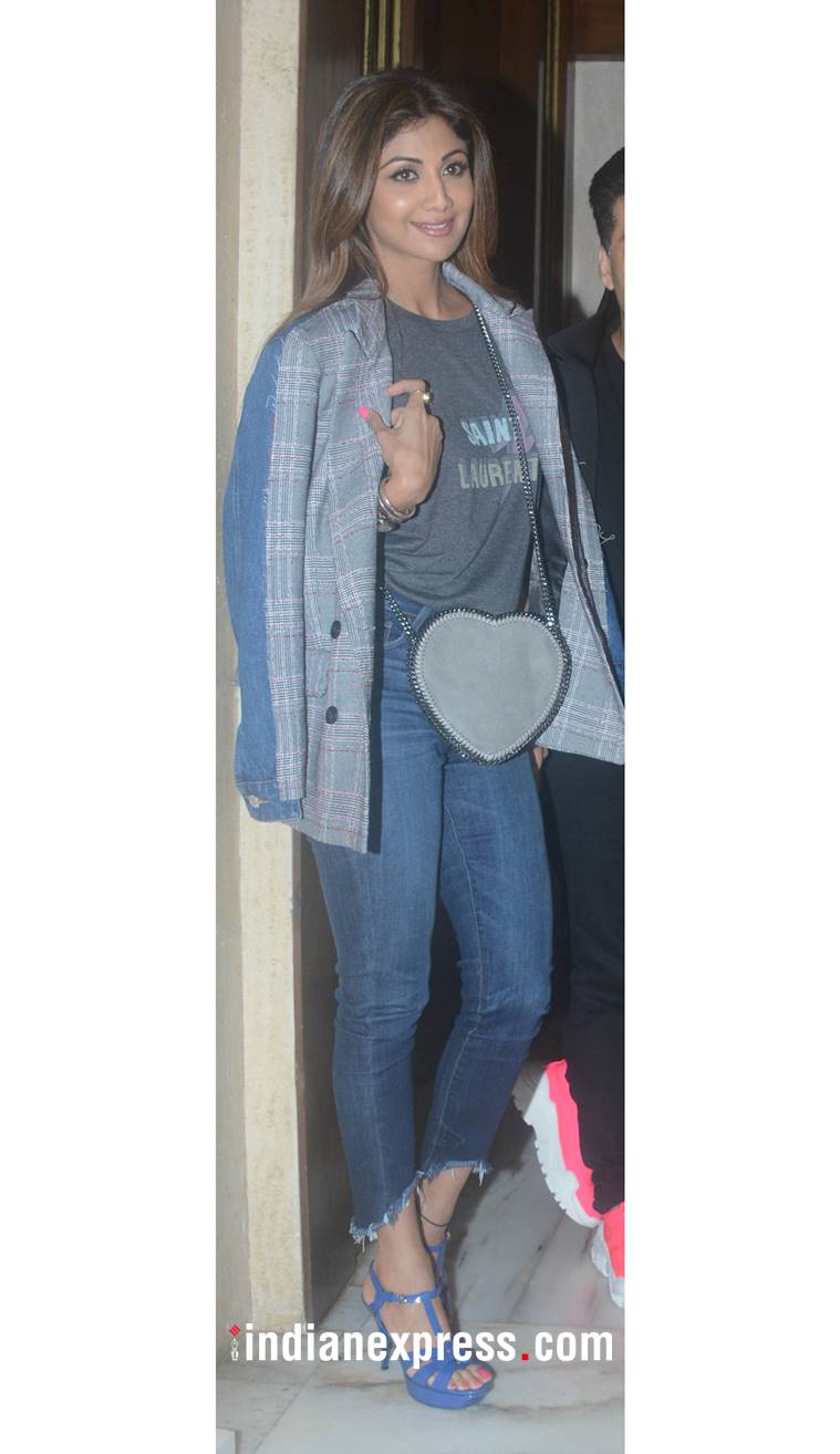 Janhvi Kapoor, Janhvi Kapoor manish malhotra bash, Janhvi Kapoor fashion, Jacqueline Fernandez, Jacqueline Fernandez Race 3 fashion, Shilpa shetty kundra, indian express, indian express news