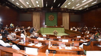 PM Modi skips all-party meet; Oppn brings up MSP, women's quota