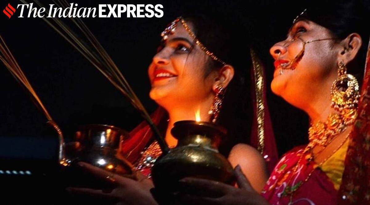 Karwa Chauth 2022 Moonrise Time Today Puja Vidhi Timings Highlights