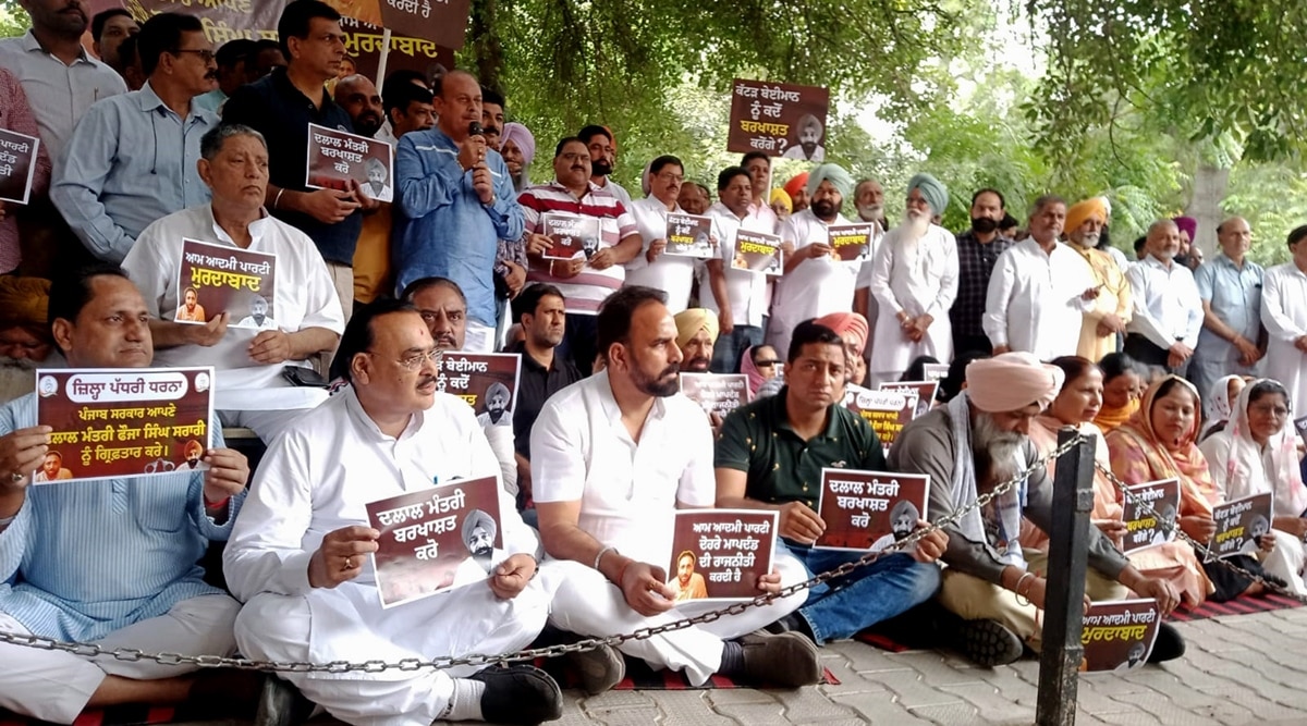 Punjab Congress Holds State Wide Protest Demands Dismissal Of Minister