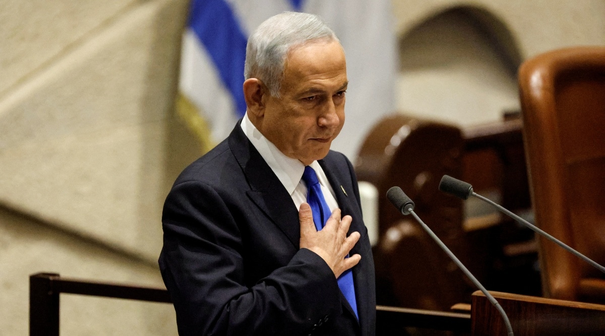 Israels Benjamin Netanyahu Returns With Hard Right Cabinet Set To