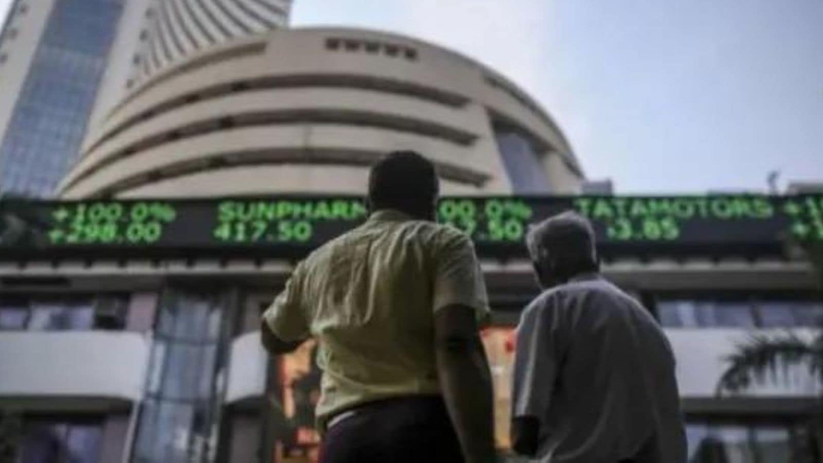 Sensex Nifty Surge Amid Global Markets Rally On US Fed Rate Cut Plans