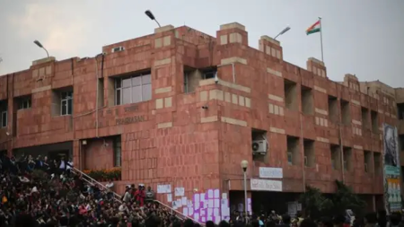 JNU student ‘sexually harassed’ by teacher, forced to leave campus: Students’ union