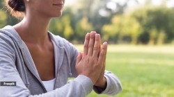 'Starfish breathing': Try this mindfulness exercise to calm down your nerves