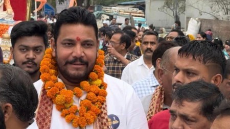 Punjab BJP stalwart Vijay Sampla’s nephew Robin Sampla joins AAP