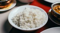 Should you soak rice before cooking? Does it help reduce blood sugar levels? An expert answers