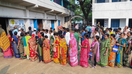 West Bengal records 15% polling till 9 am; complaints pour in from ruling and Opposition parties