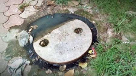 Man ‘forced to clean’ sewer outside Delhi mall dies; 3 men booked