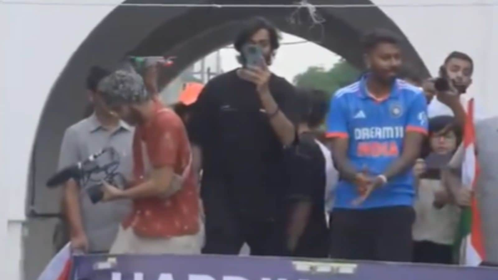 Watch Hardik Pandya Receives Grand Welcome In Vadodara After T20 World