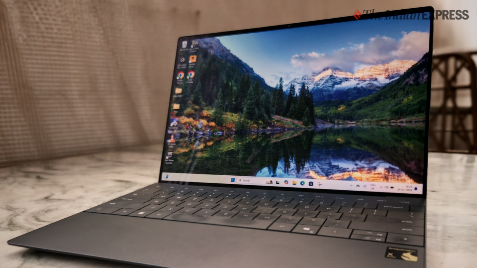 Dell XPS 13 Review A Compact AI Powered Windows Laptop