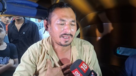 Saif Ali Khan autodriver