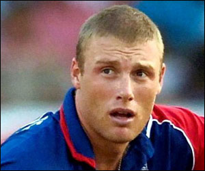 strauss-and-i-are-like-chalk-and-cheese-flintoff