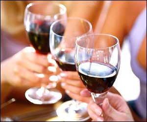 A glass of wine a day increases risk of cancer by 168% | Health News ...