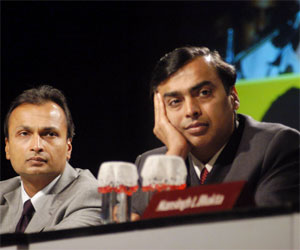 Settle it over pillow-fight: Time to Ambani bros