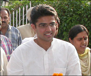Young turk Sachin goes traditional for polls