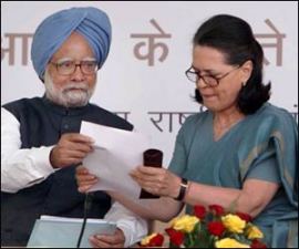 M_Id_82540_manmohan_singh_sonia no alt set