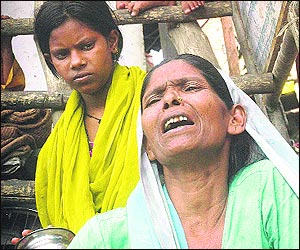 Drunk man in fast lane kills three on pavement