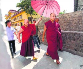 M_Id_86178_monk no alt set