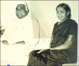 M_Id_86190_meira_kumar no alt set