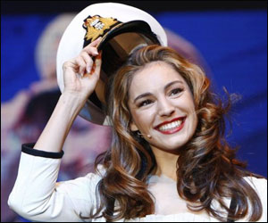 Kelly Brooke voted world’s sexiest body,Victoria the worst