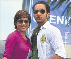 M_Id_94134_Talk no alt set