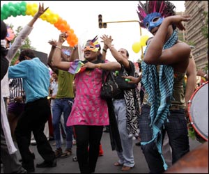 Govt indecisive on gay sex issue,may seek more time in SC | India News