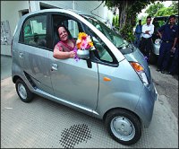M_Id_96702_Tata_Nano no alt set