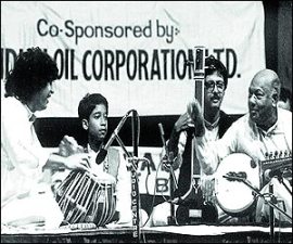 M_Id_108910_talk no alt set