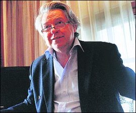 M_Id_120800_talk no alt set