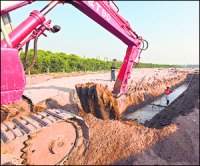 M_Id_124586_Versova_beach no alt set