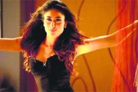 M_Id_128478_kareena no alt set