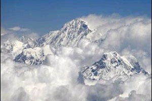 Nepal wants to paint Mount Everest pink