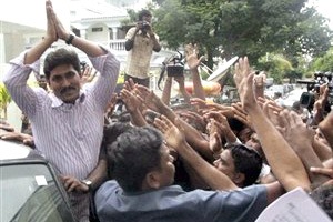 ‘Odarpu Yatra’ not for chief minister’s post: Jagan