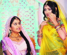 M_Id_166434_Balika_Vadhu no alt set