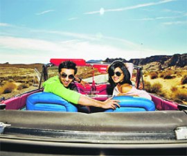 M_Id_172786_Anjaana_Anjaani no alt set