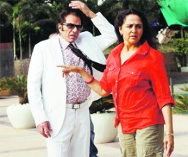 M_Id_176438_Hema_Malini no alt set