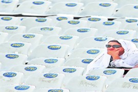 M_Id_176887_cricket no alt set