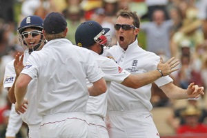 England edge closer to victory in 2nd Ashes test