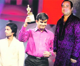 M_Id_195092_singer no alt set