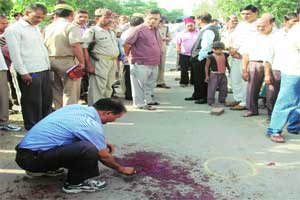 Both Lucknow CMOs killed by same pistol