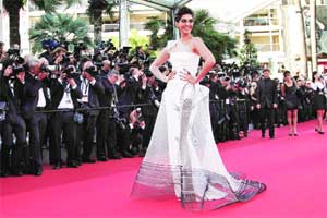 Cannes the Sari | News Archive News,The Indian Express